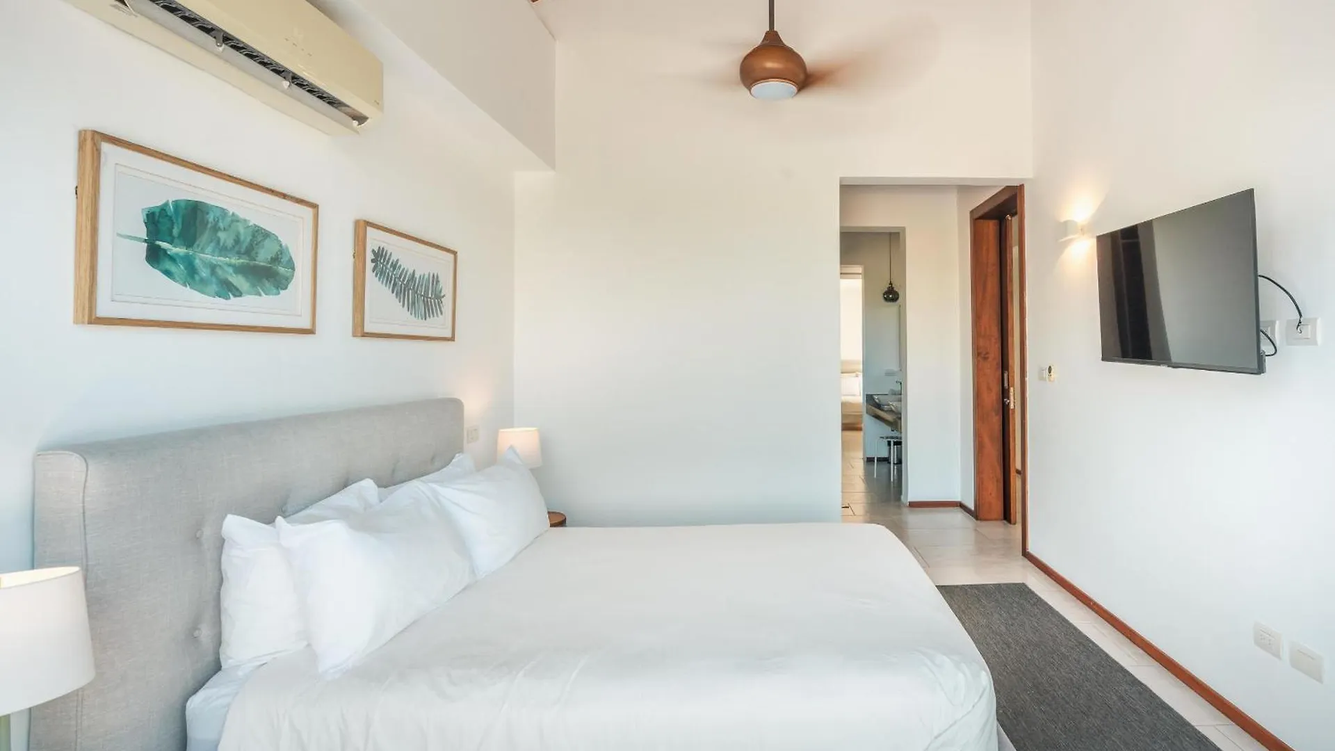 Luxurious And Modern Villa With Pool At Yarari Punta Cana